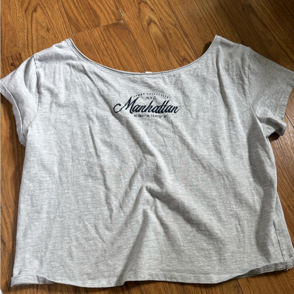 GARAGE off the shoulder t shirt